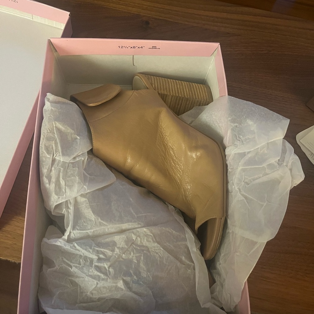 Crown Vintage Open Toe Heel - Picture 5 of 6
